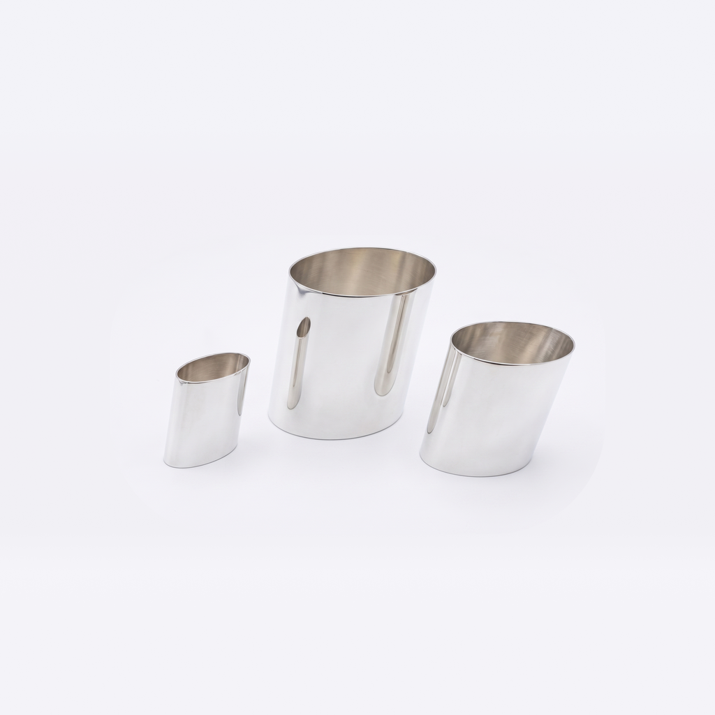 3 Silberbecher schief